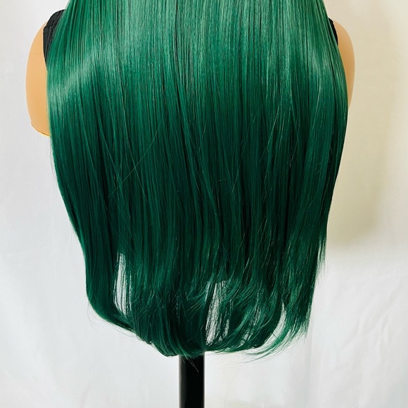 Gorgeous Green Premium Fiber 13x2.5 Long Lace Front Wig for🎄Events / Drag 💄… - Picture 12 of 12